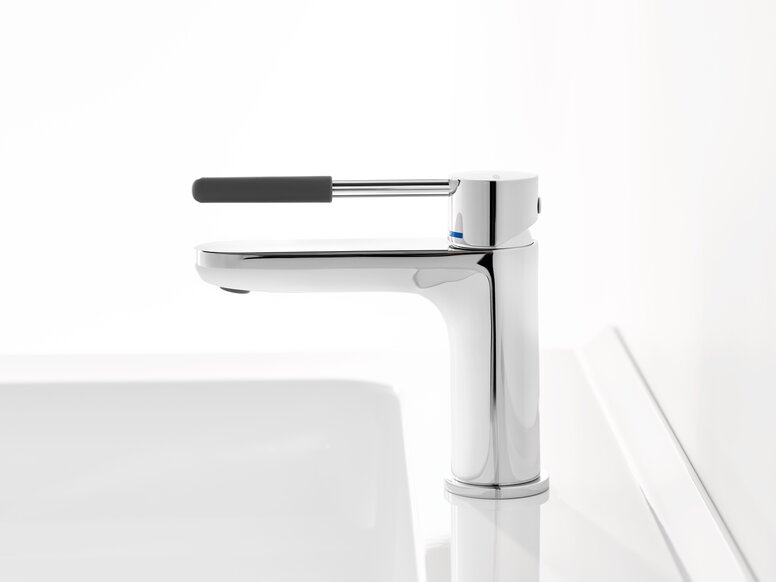HEWI ééngreepsmengkraan chroom met zwart polyamide bedieningselement Eéngreepsmengkraan chroom